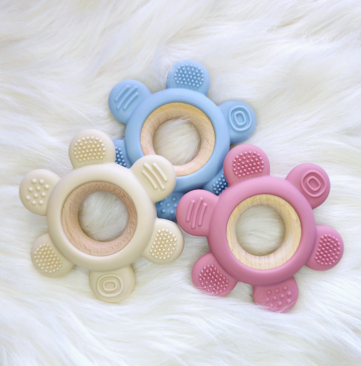 Brinquedo Mordedor de Madeira e Silicone