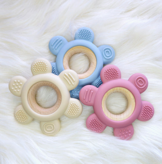 Brinquedo Mordedor de Madeira e Silicone